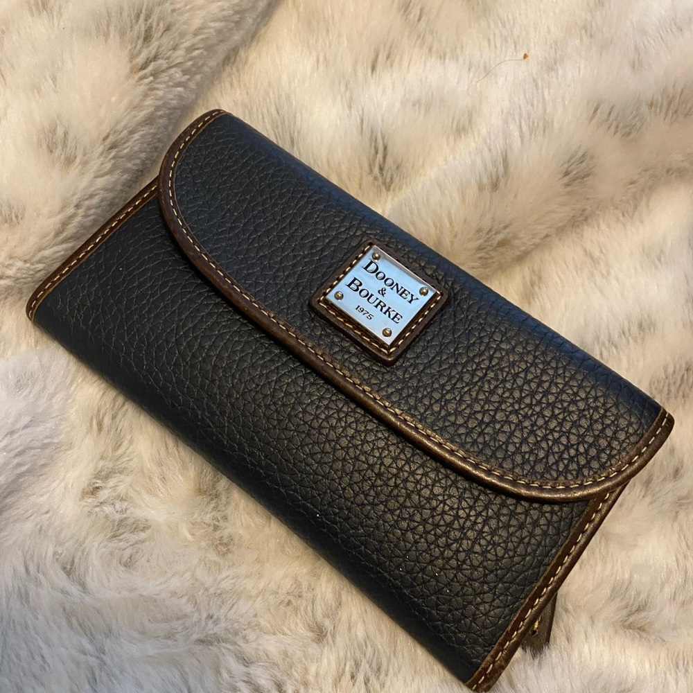 Dooney and Bourke Navy Leather Wallet